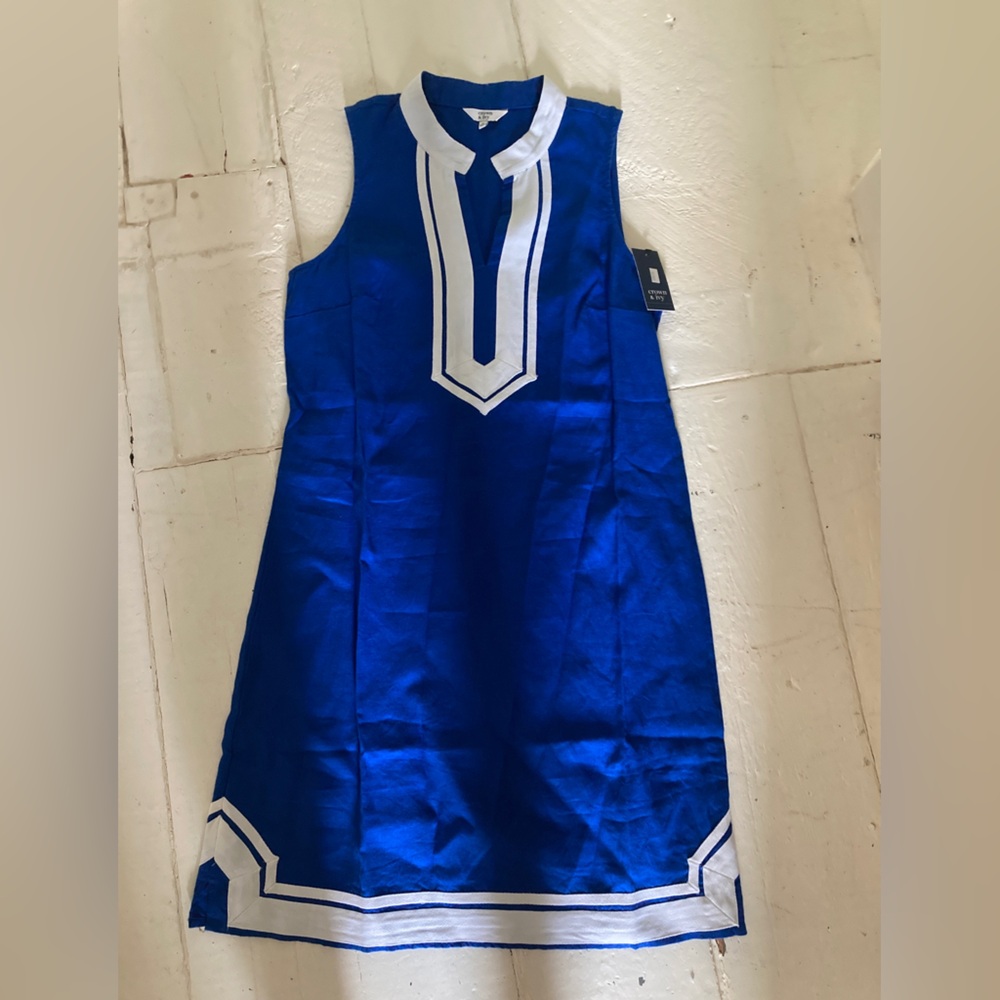 Crown & Ivy linen shift dress